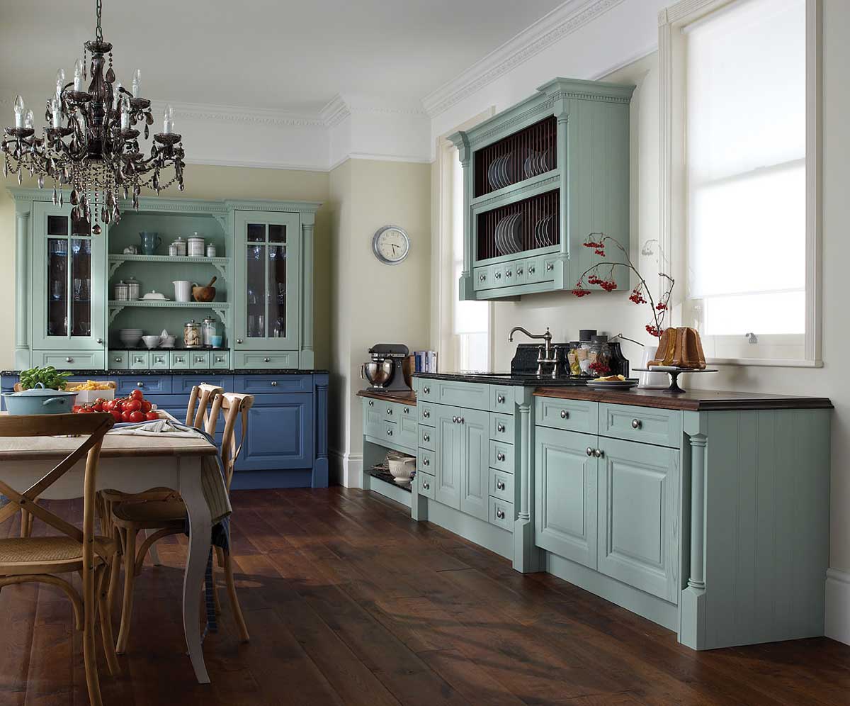 Дизайн маленькой кухни: 50+ реальных фото интерьеров